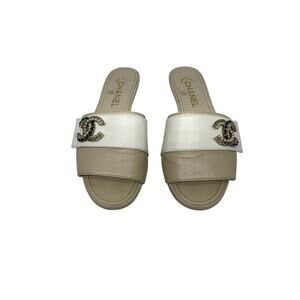 Chanel Leather Pearl Crystal CC Logo Slide Mules Ivory White Women's Size 36